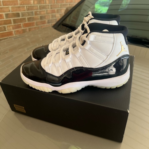 nice shoes worn bout 3x